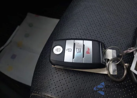 2017 Kia Sorento 3.3L Ex from USA, damaged, VIN 5XYPHDA54HG205187